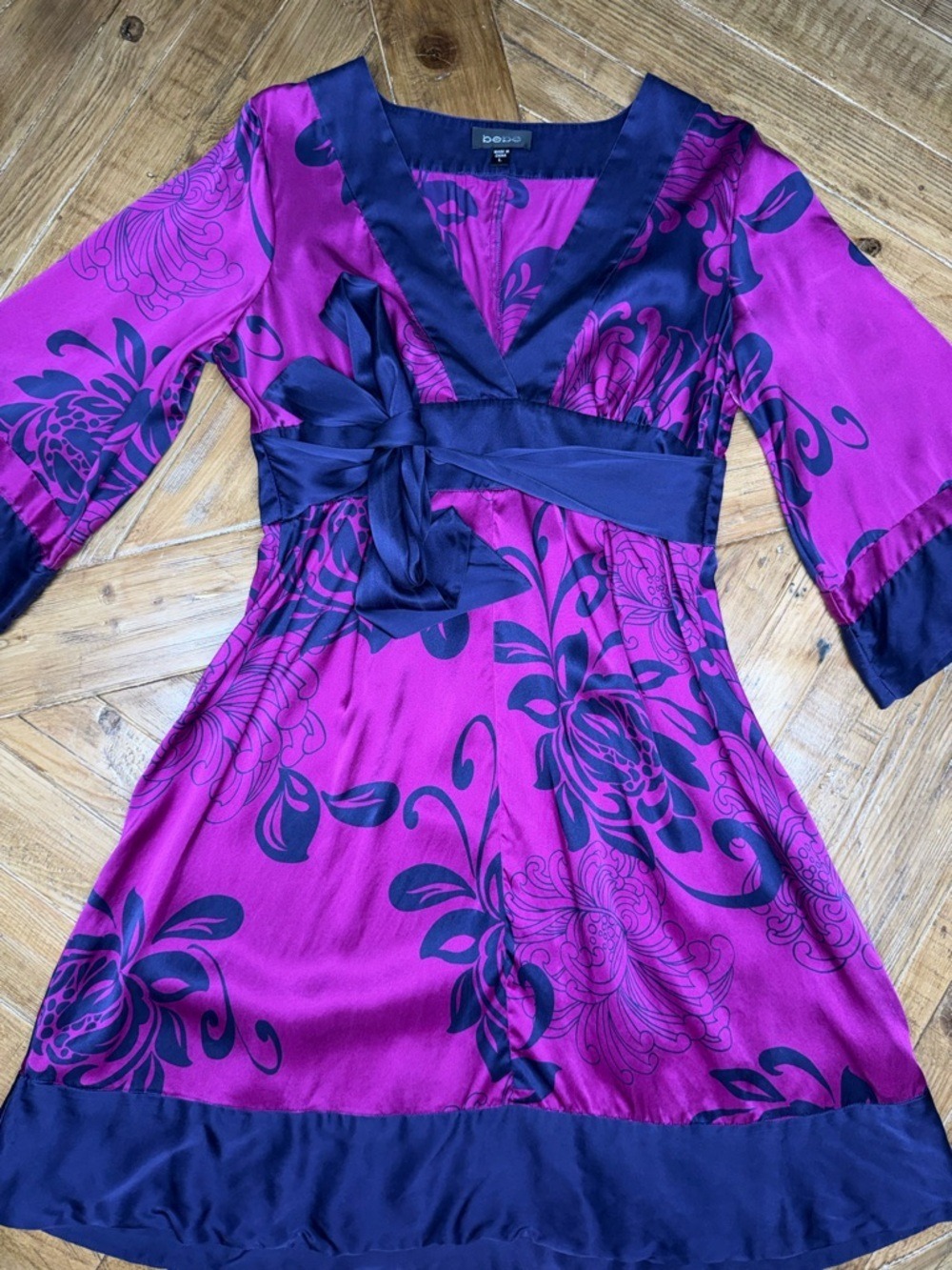 Bebe 100% Silk Abstract Floral Mini Dress - L